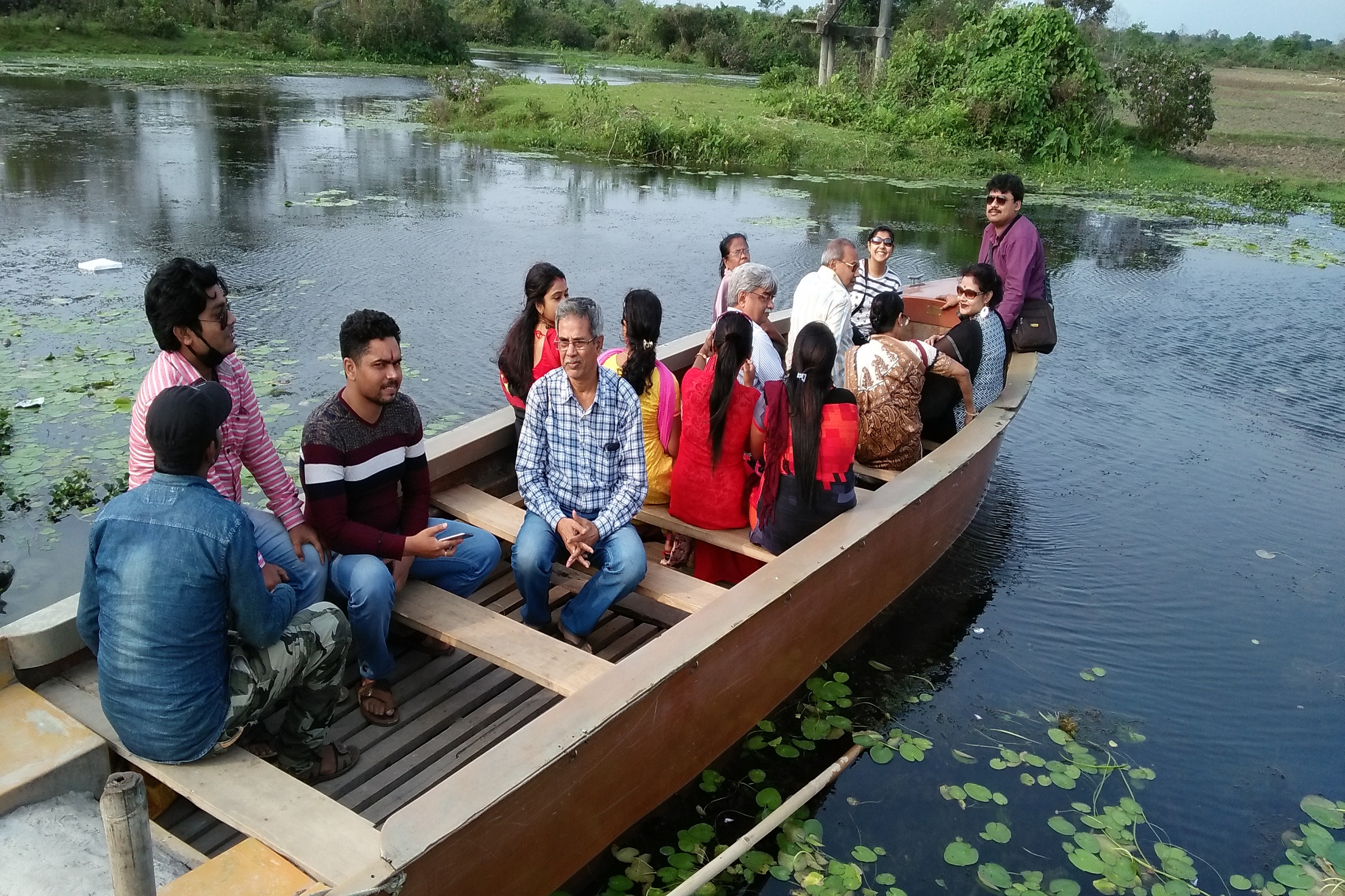 Boating at Sikiajhora Dooars package