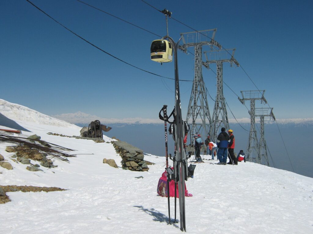 gulmarg gondola second level kashmir
